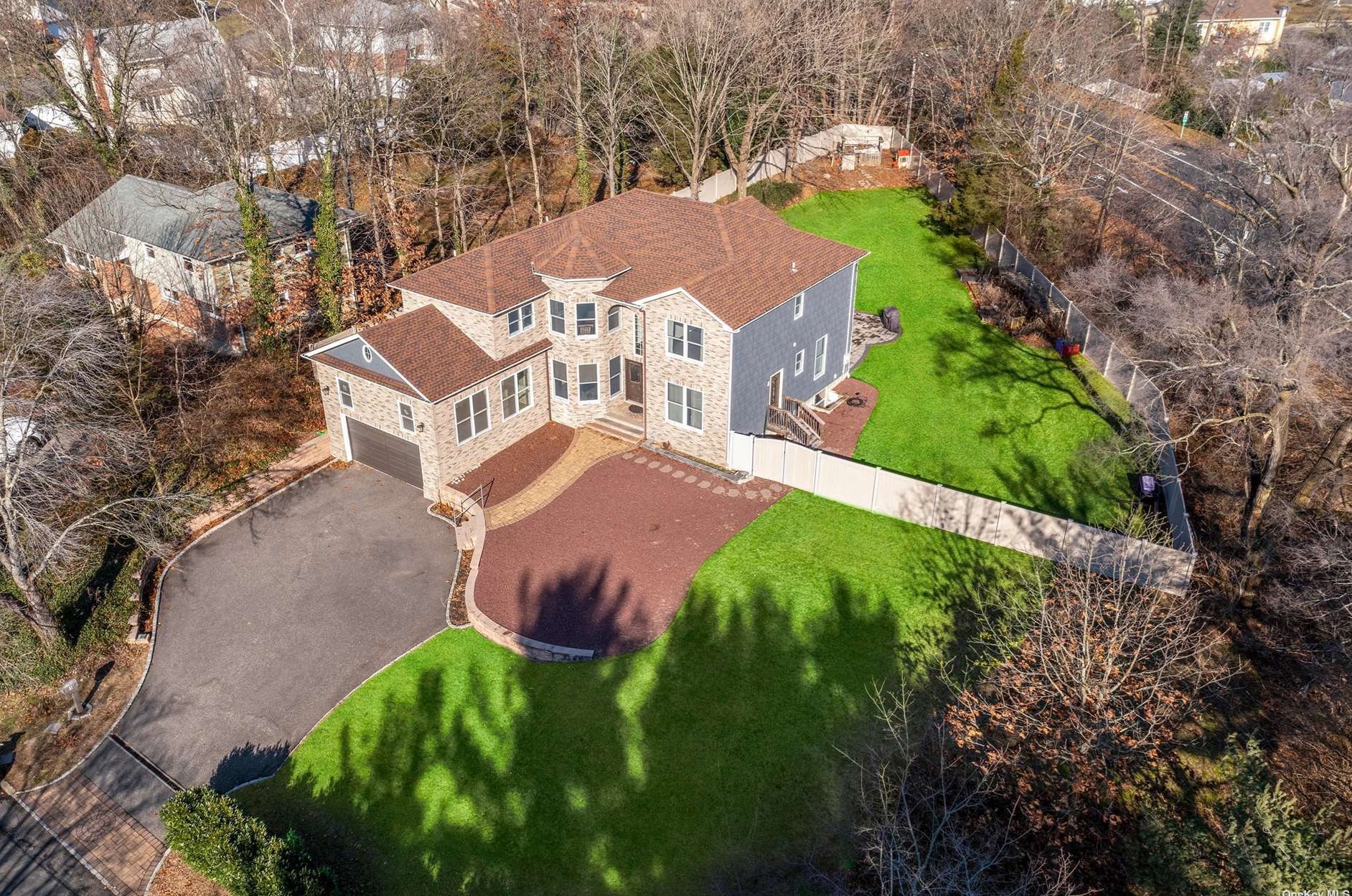1 Rumford Rd, San Remo, NY 11754