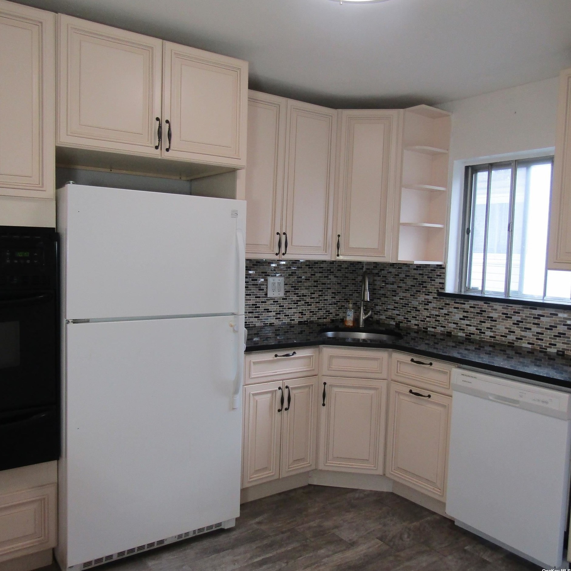 3703 Brookside St #2, Flushing, NY 11363