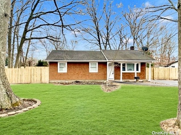 124 Carlton Dr, Smith Point NY  11967-1008 exterior