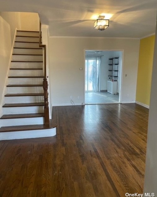 60-72 70th St, Flushing NY  11370-1406 exterior