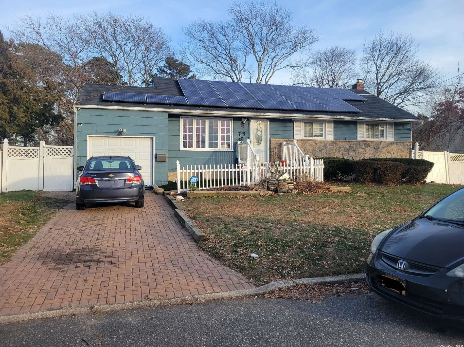 79 Orient Ave, Pine Air, NY 11717-1634