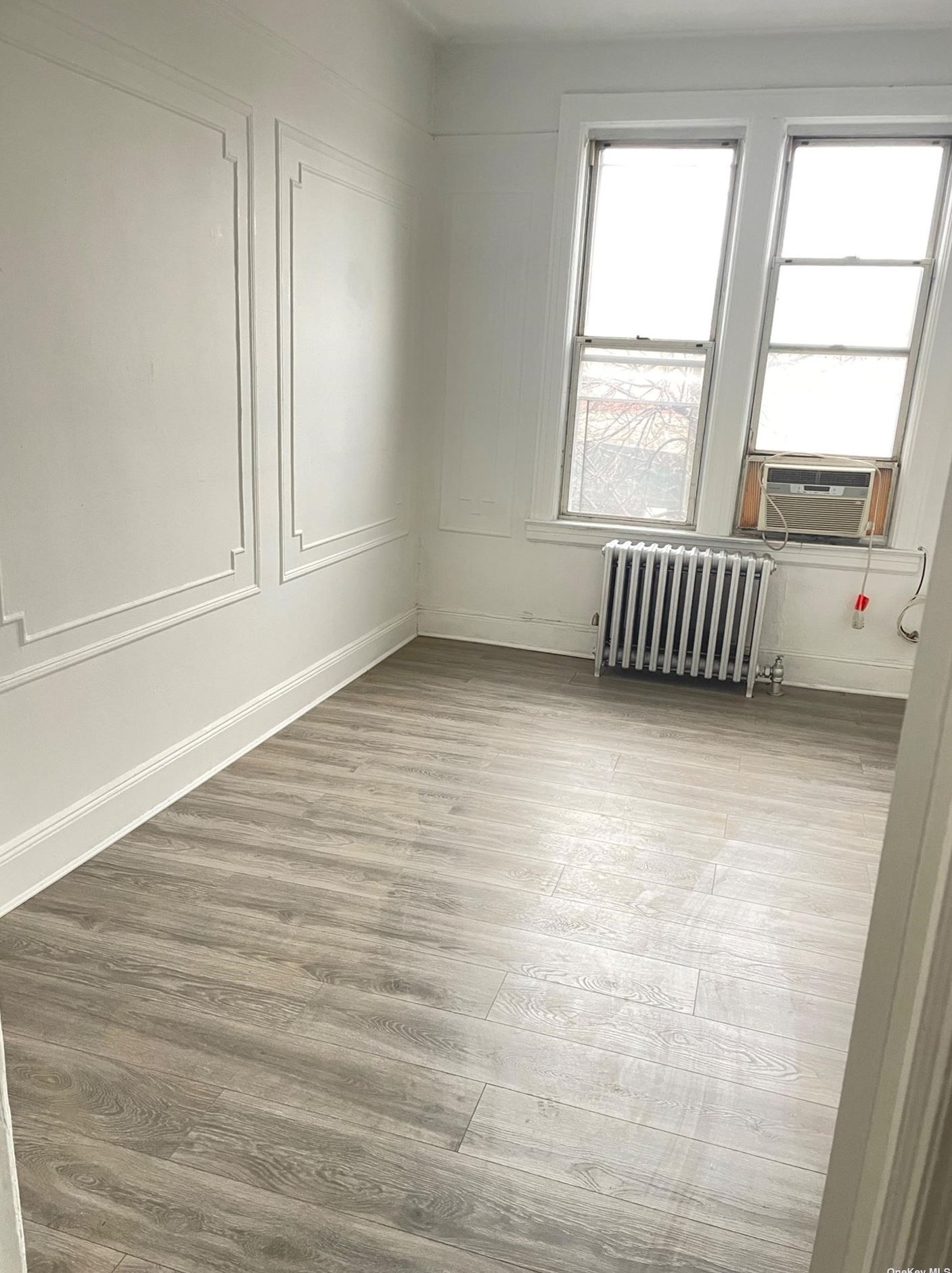4302 58th St #2f, Flushing, NY 11377