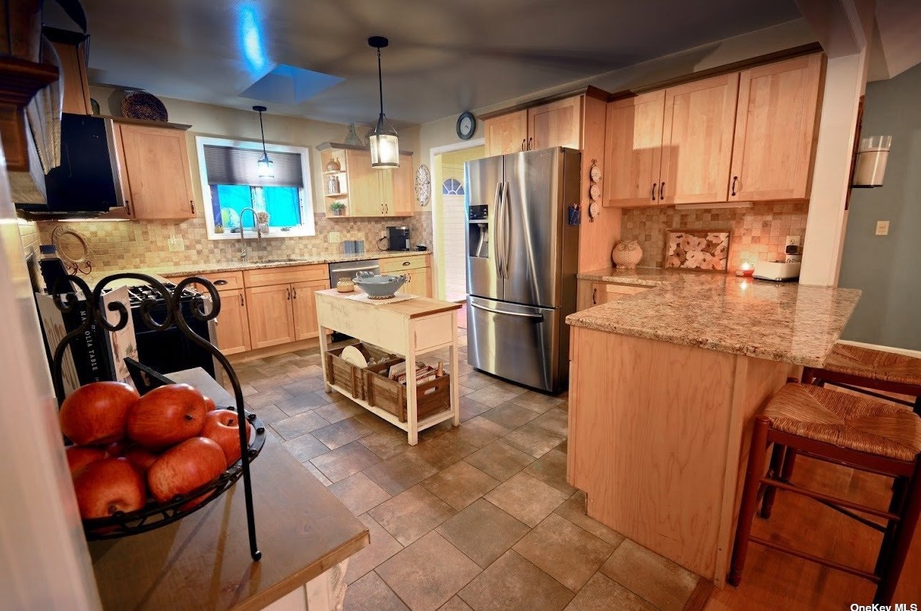 7 Picadilly Ct, Rock Hill NY  12775-6435 exterior