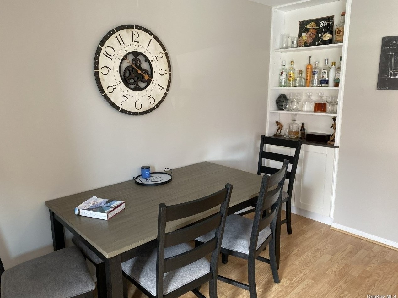 108 Atlantic Ave Apt 42, Lynbrook, NY 11563