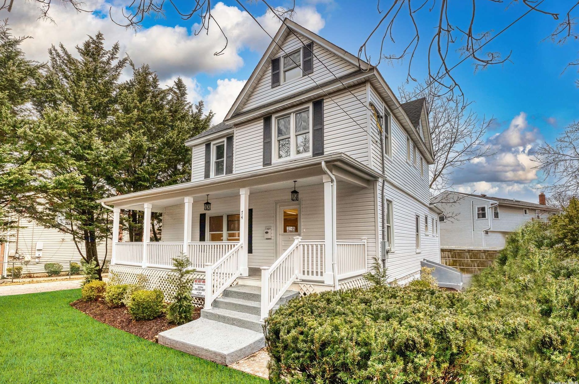 74 Pinebrook Ave, Hempstead, NY 11552-4312