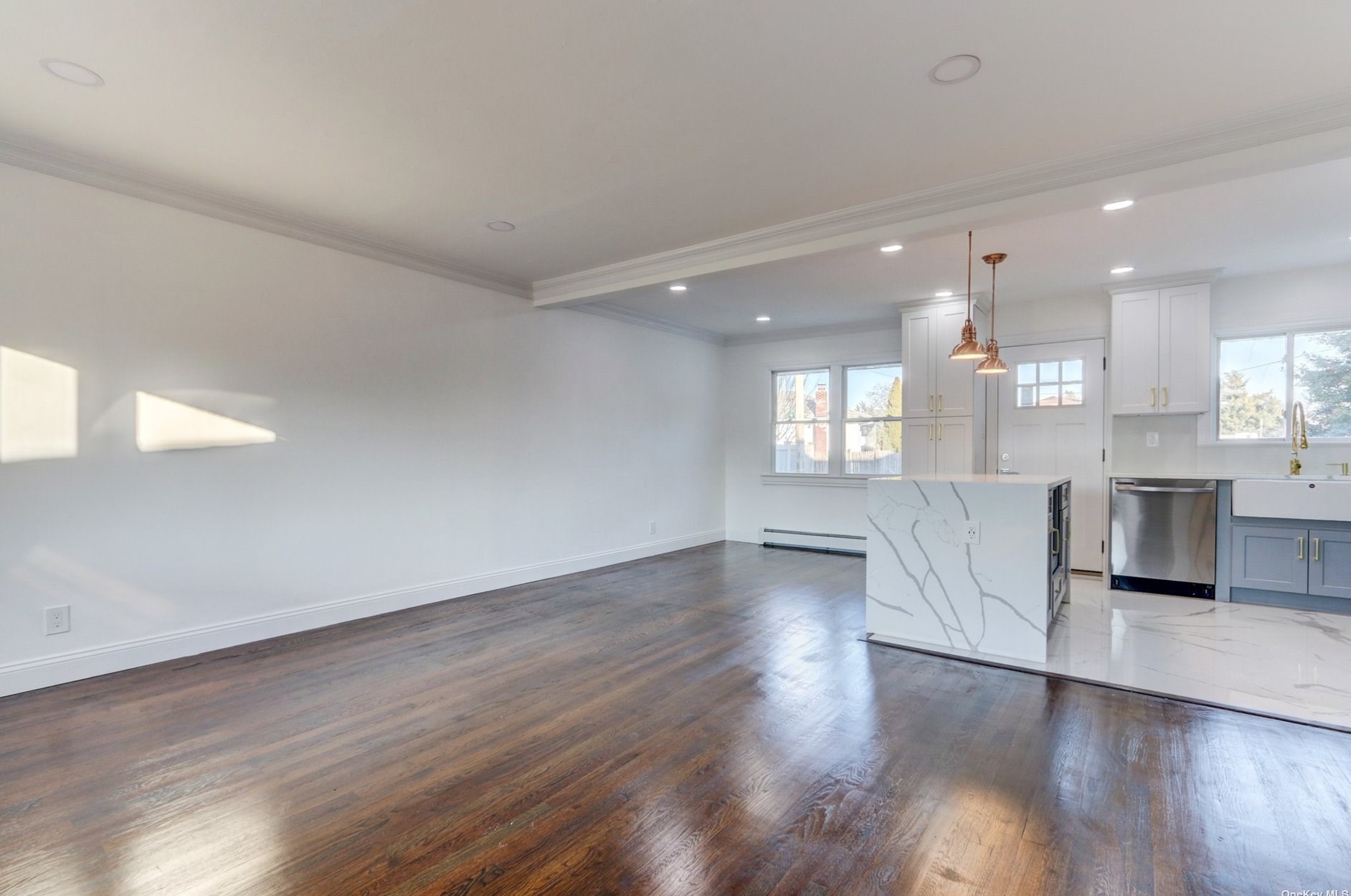 1039 Stuart, Seaford, NY 11783