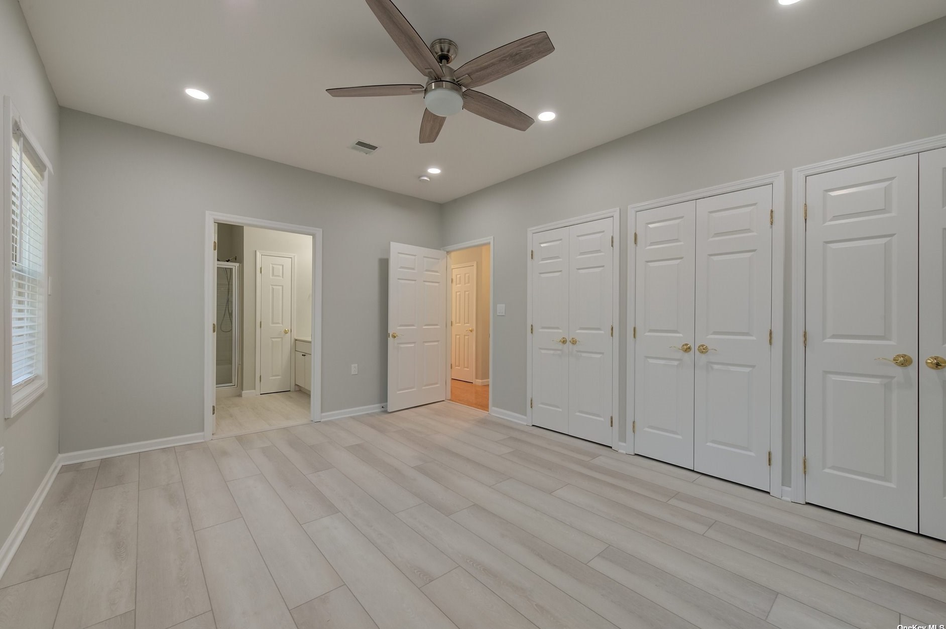 47 Miro Pl, Port Washington NY  11050-2444 exterior