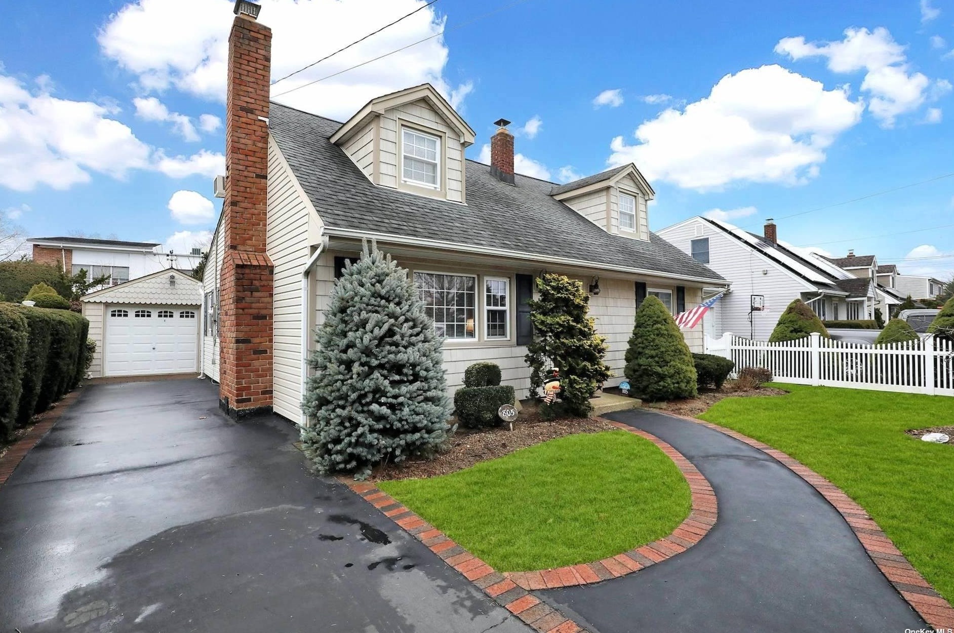 805 Sunrise Ave, North Bellmore, NY 11710