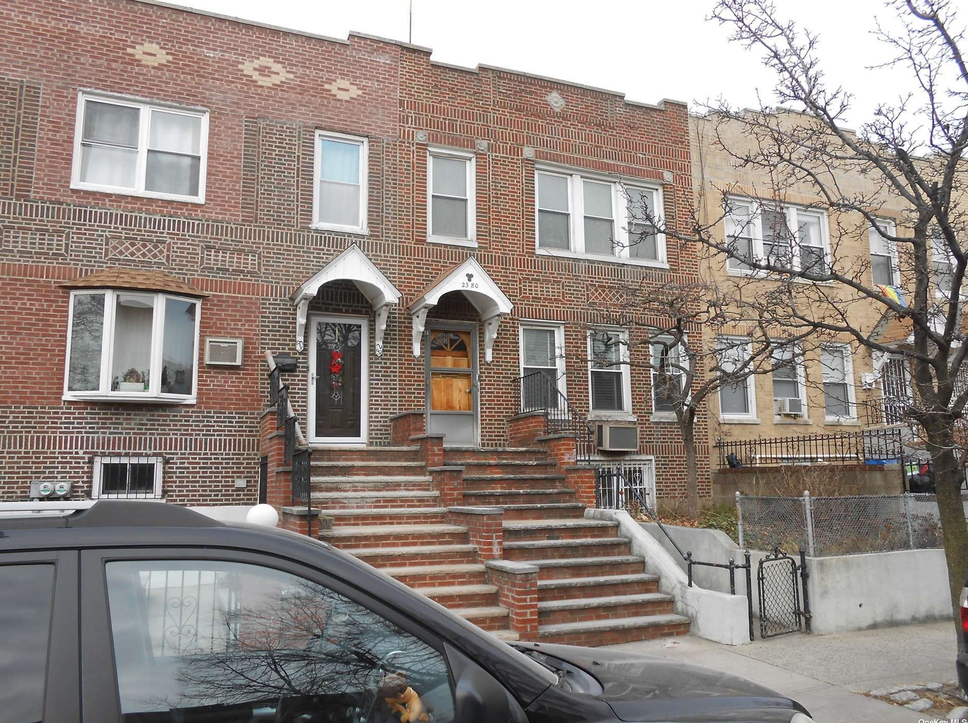 23-80 35th St, Long Island City, NY 11105