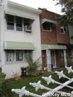 1752 Bartow Ave, Bronx, NY 10469