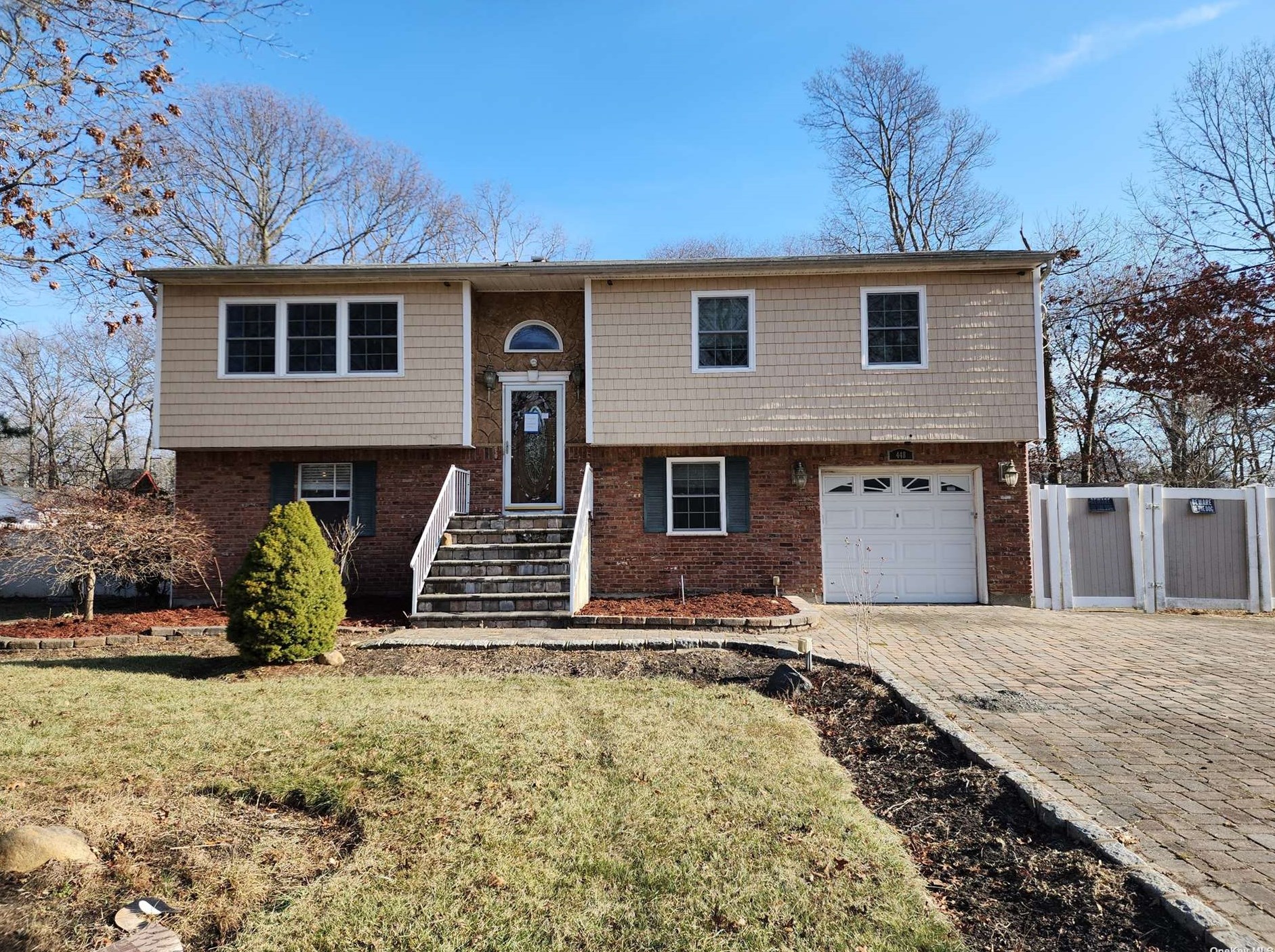 448 Puritan Dr, Smith Point, NY 11967-1346