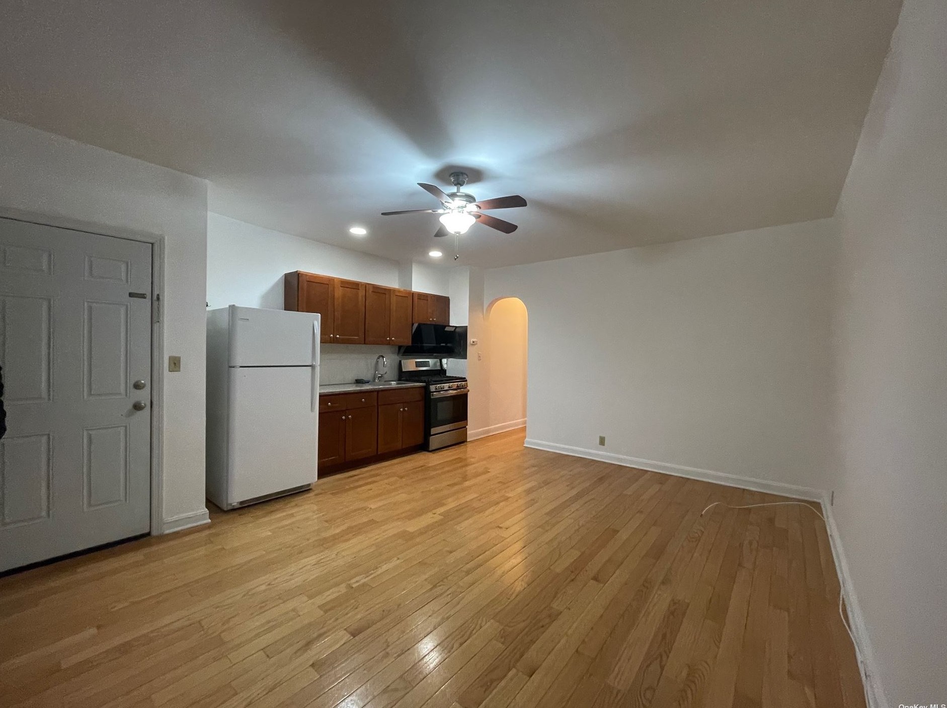 631-81 Alderton St #1fl, Flushing, NY 11374