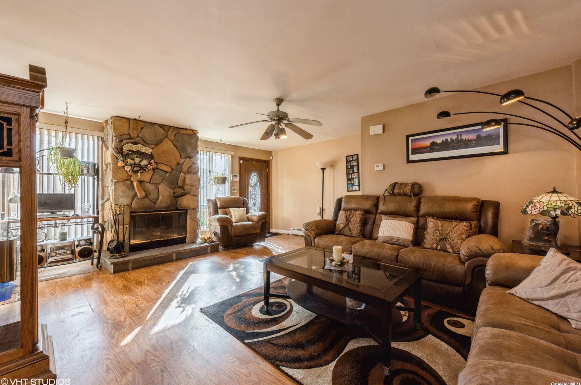 261-09 E Williston Ave, Floral Park, NY 11001