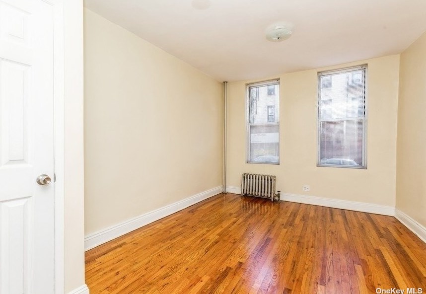 41-32 53rd St, Flushing NY 11377-4233 exterior