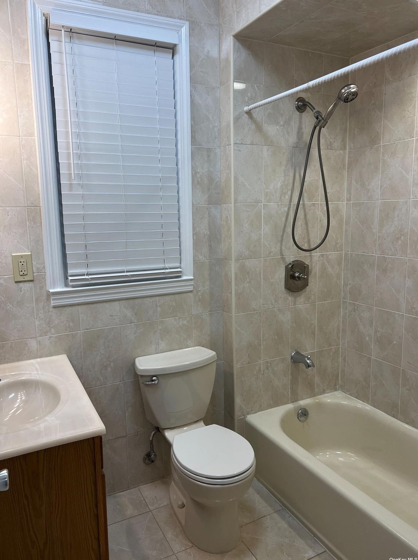 13-32 129th St, Flushing NY  11356-1310 exterior
