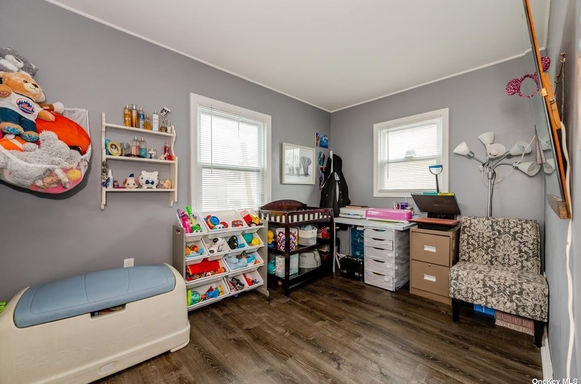 42 Clay Ln, Plainedge NY  11756-4807 exterior