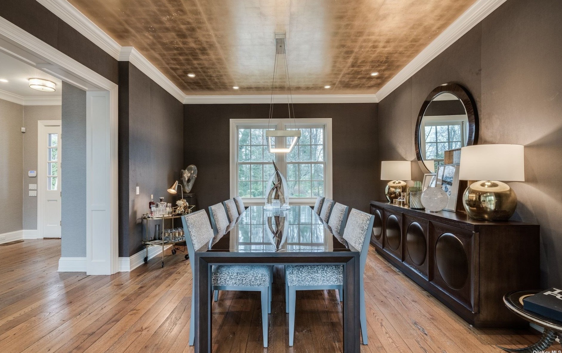 29 The Maples, East Hills NY  11576-1921 exterior