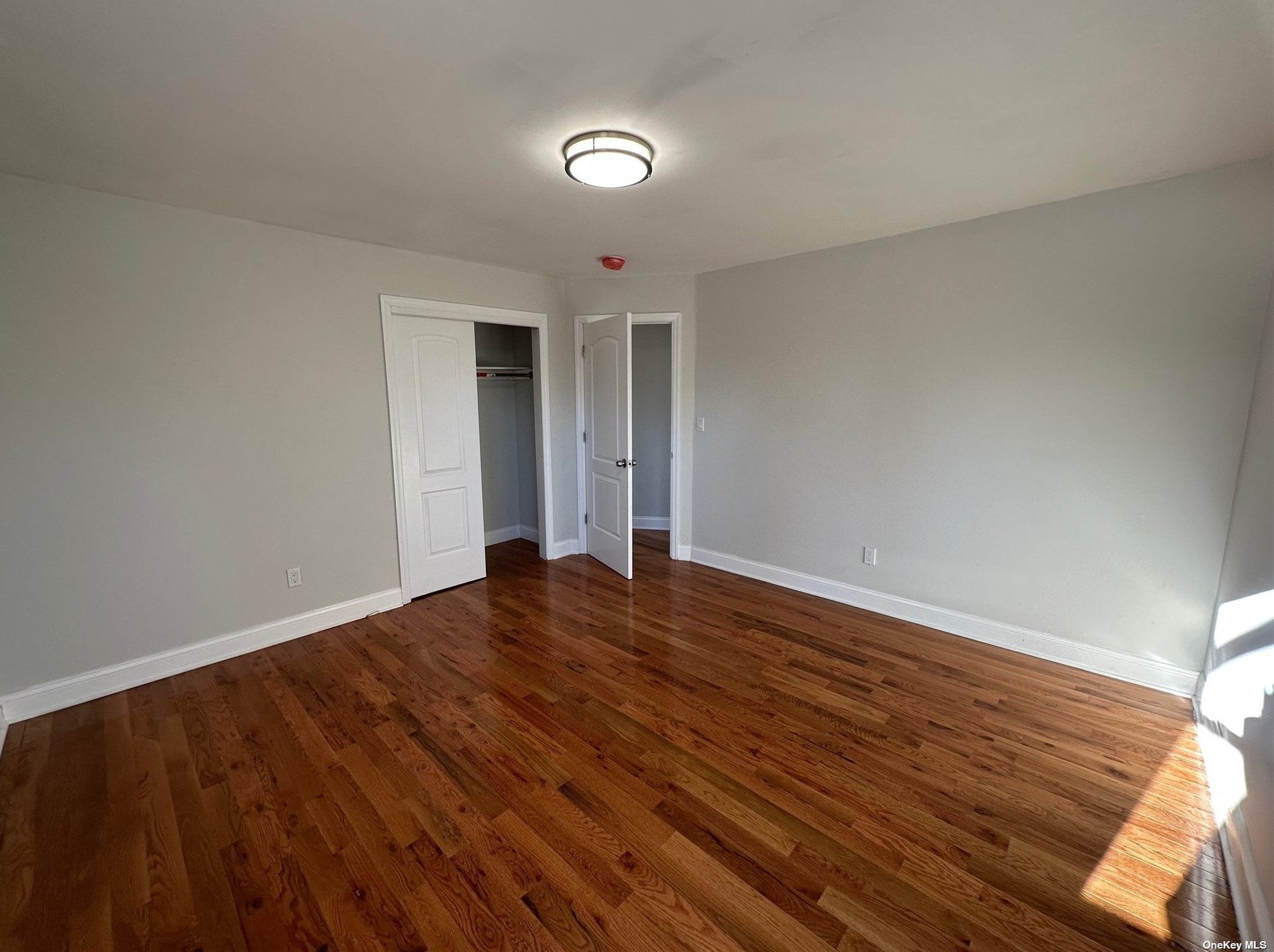 184 Charing Cross, Lynbrook NY  11563-3105 exterior