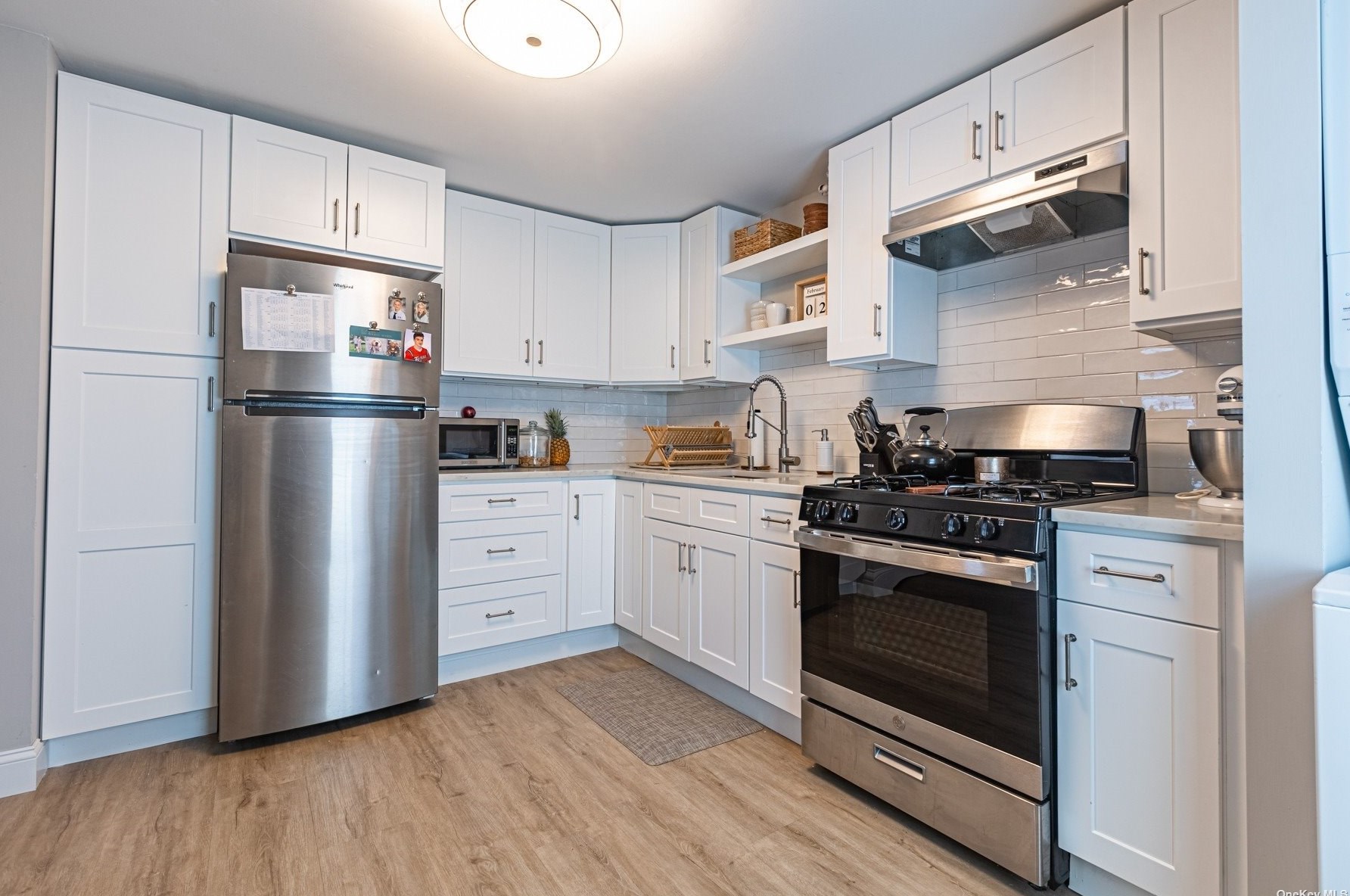 222 Cedar Ln, Babylon, NY 11702