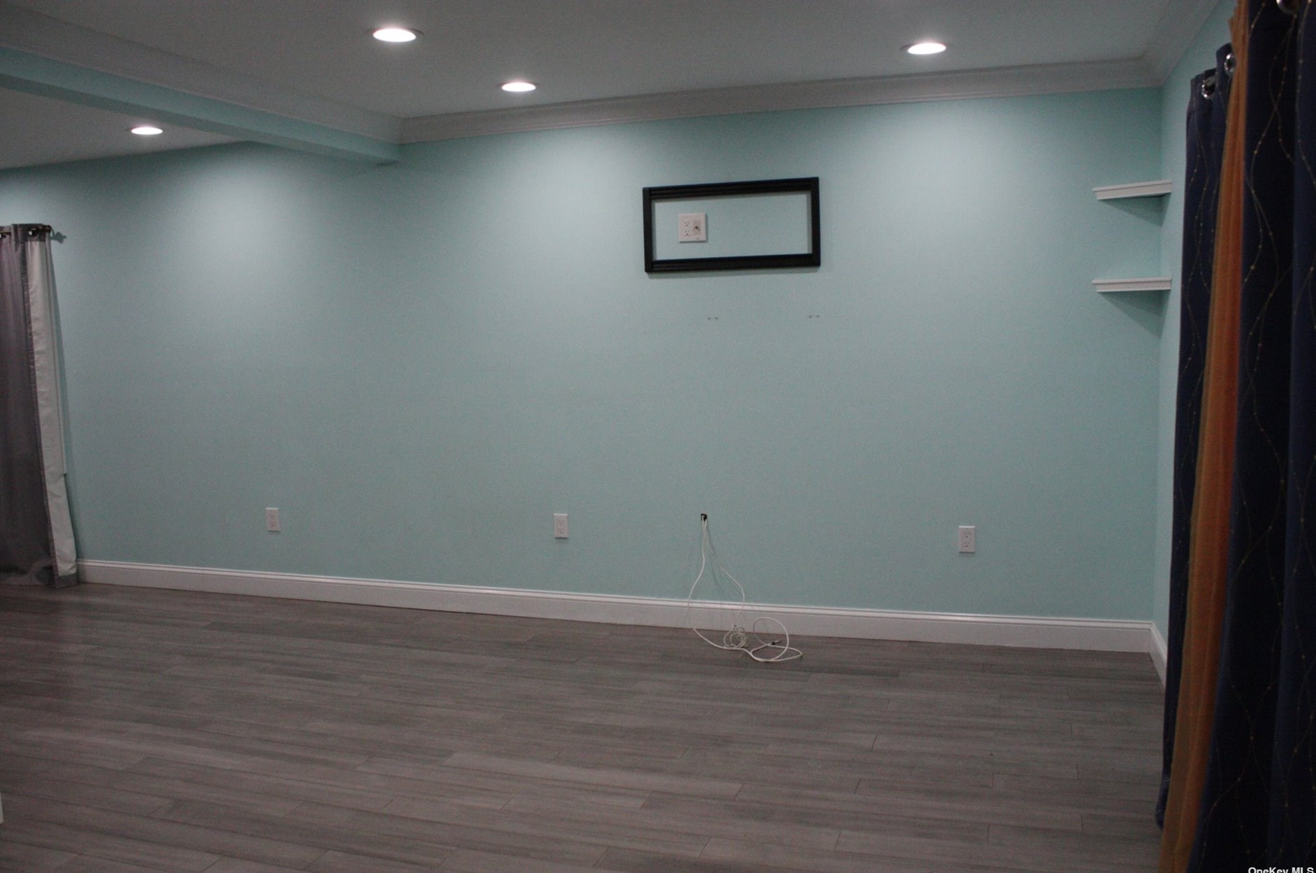 244 Lawrence St, Hempstead, NY 11553