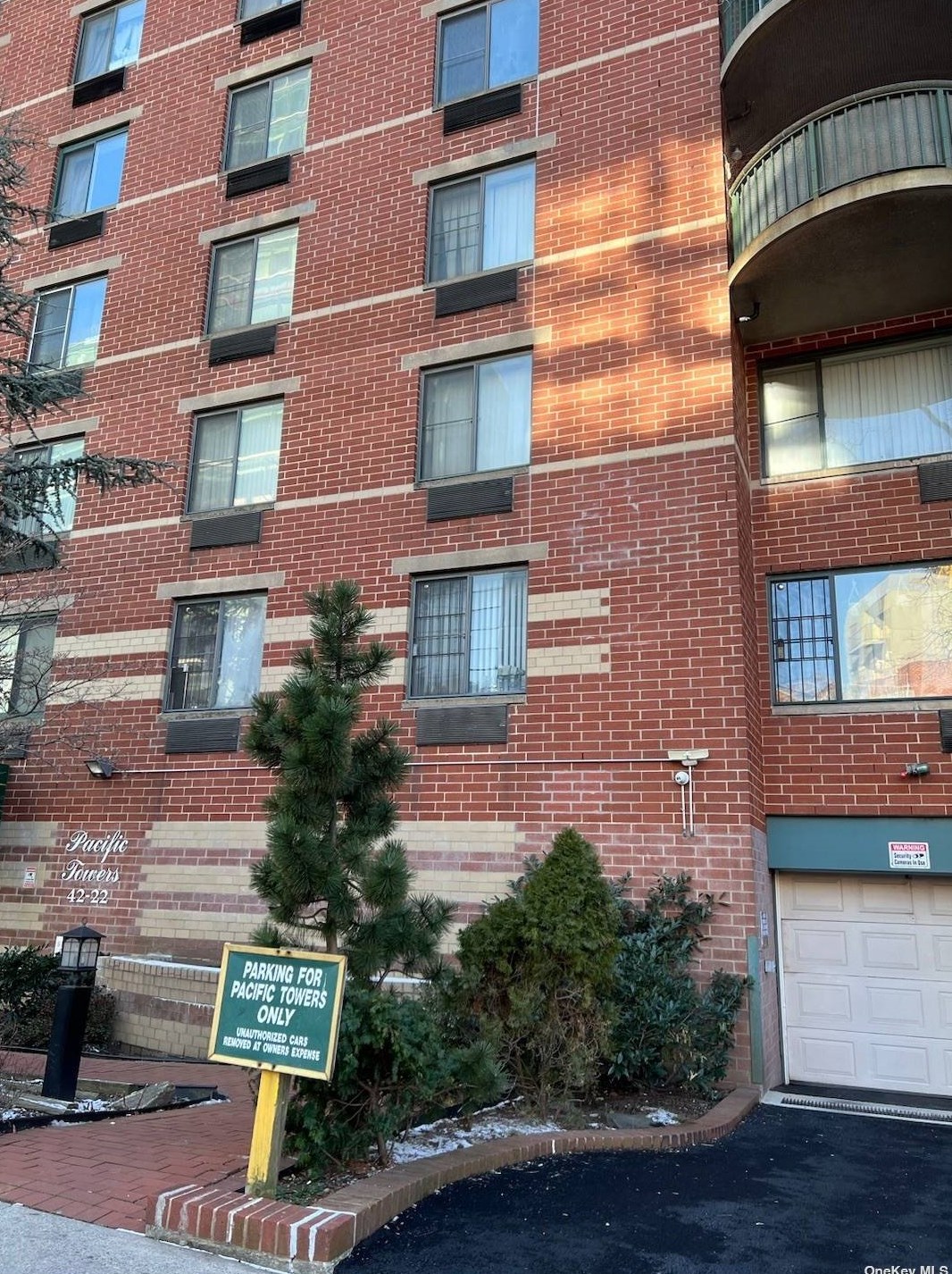 42-22 Union St #4b, Flushing, NY 11355