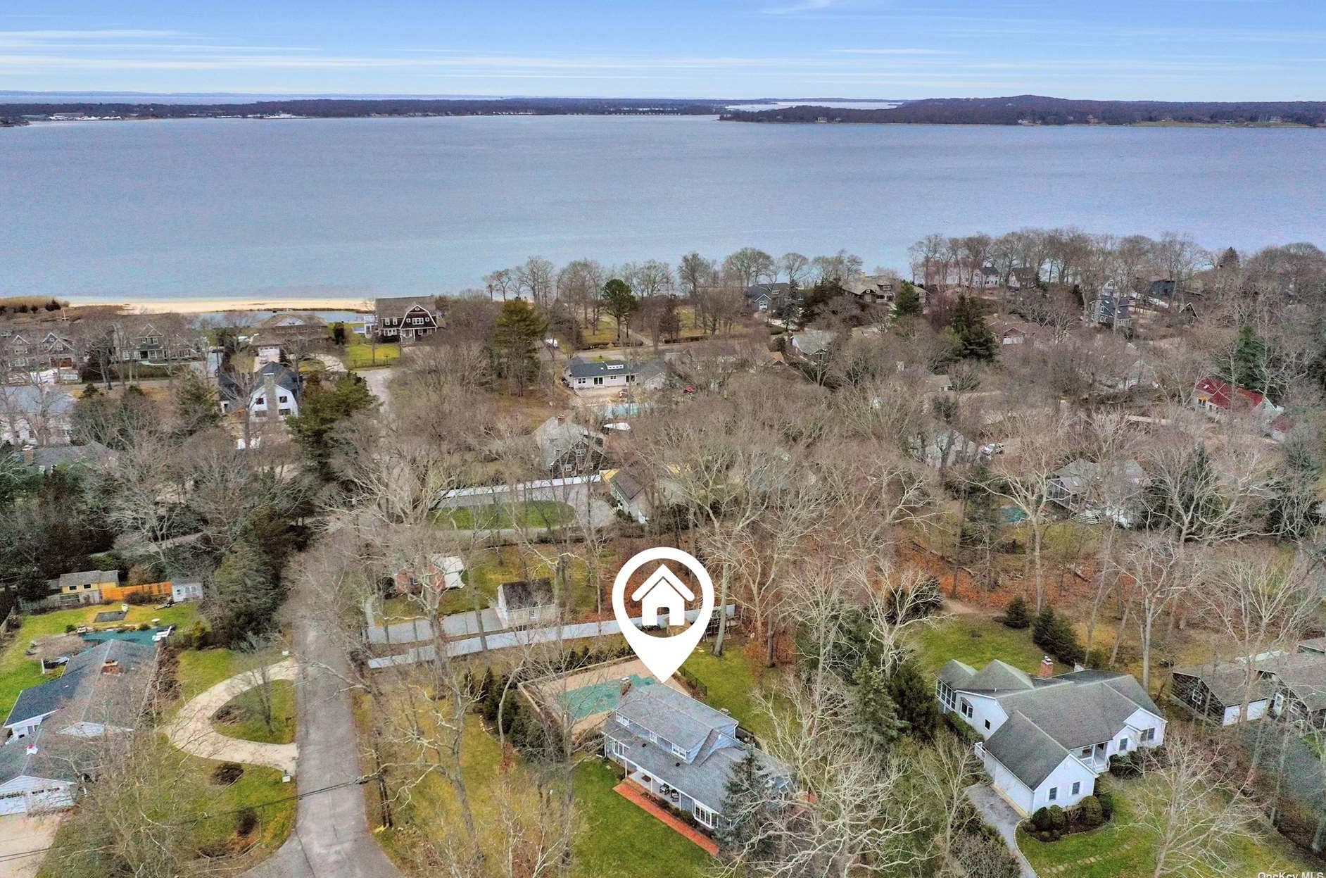 2055 Anchor Ln, Southold, NY 11971