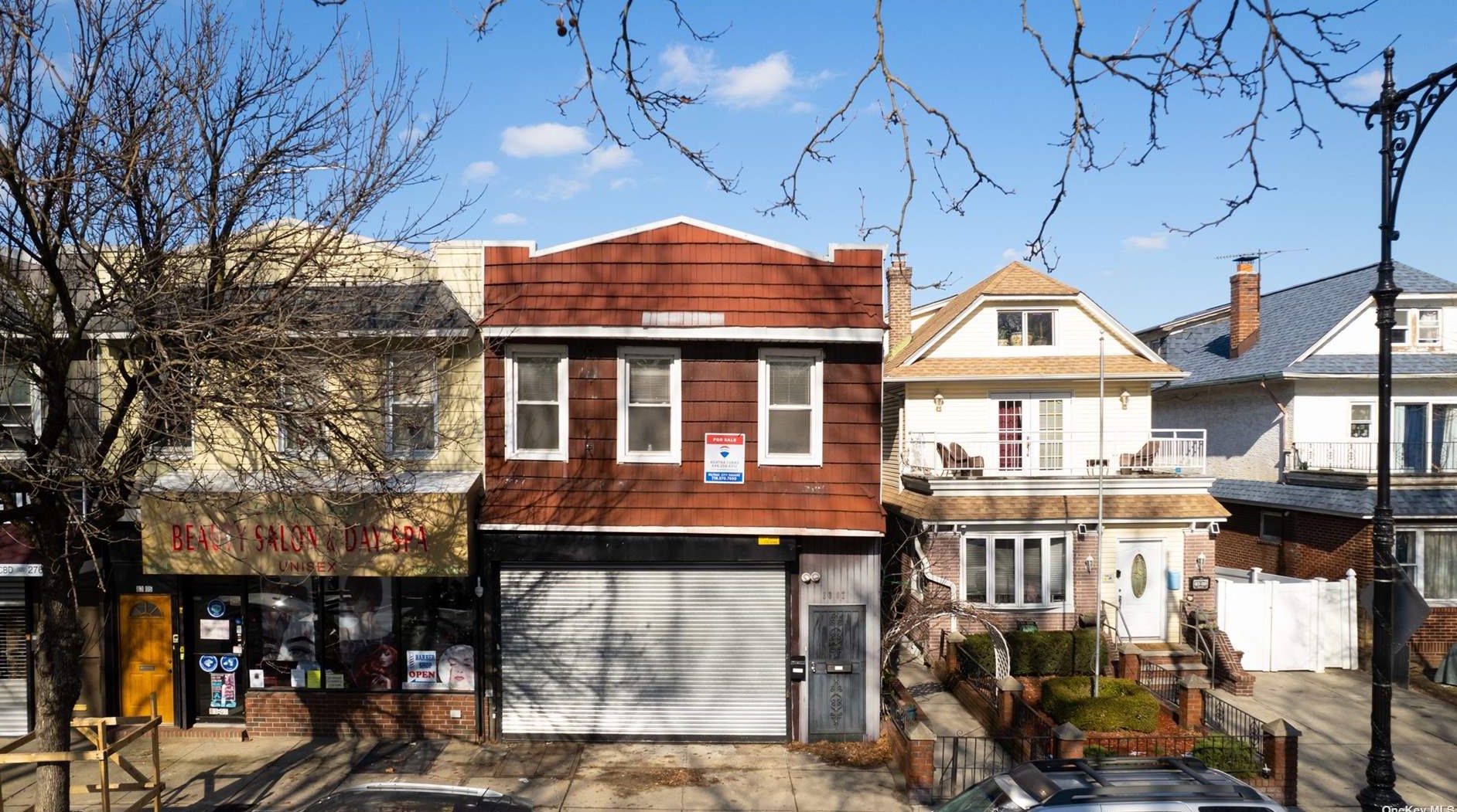 83-07 Myrtle Ave, Flushing, NY 11385-3452