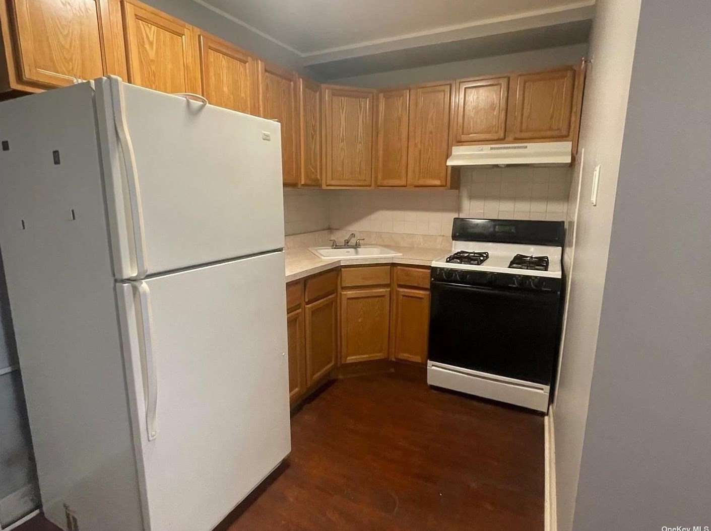 726 Soundview Ave, Bronx, NY 10473