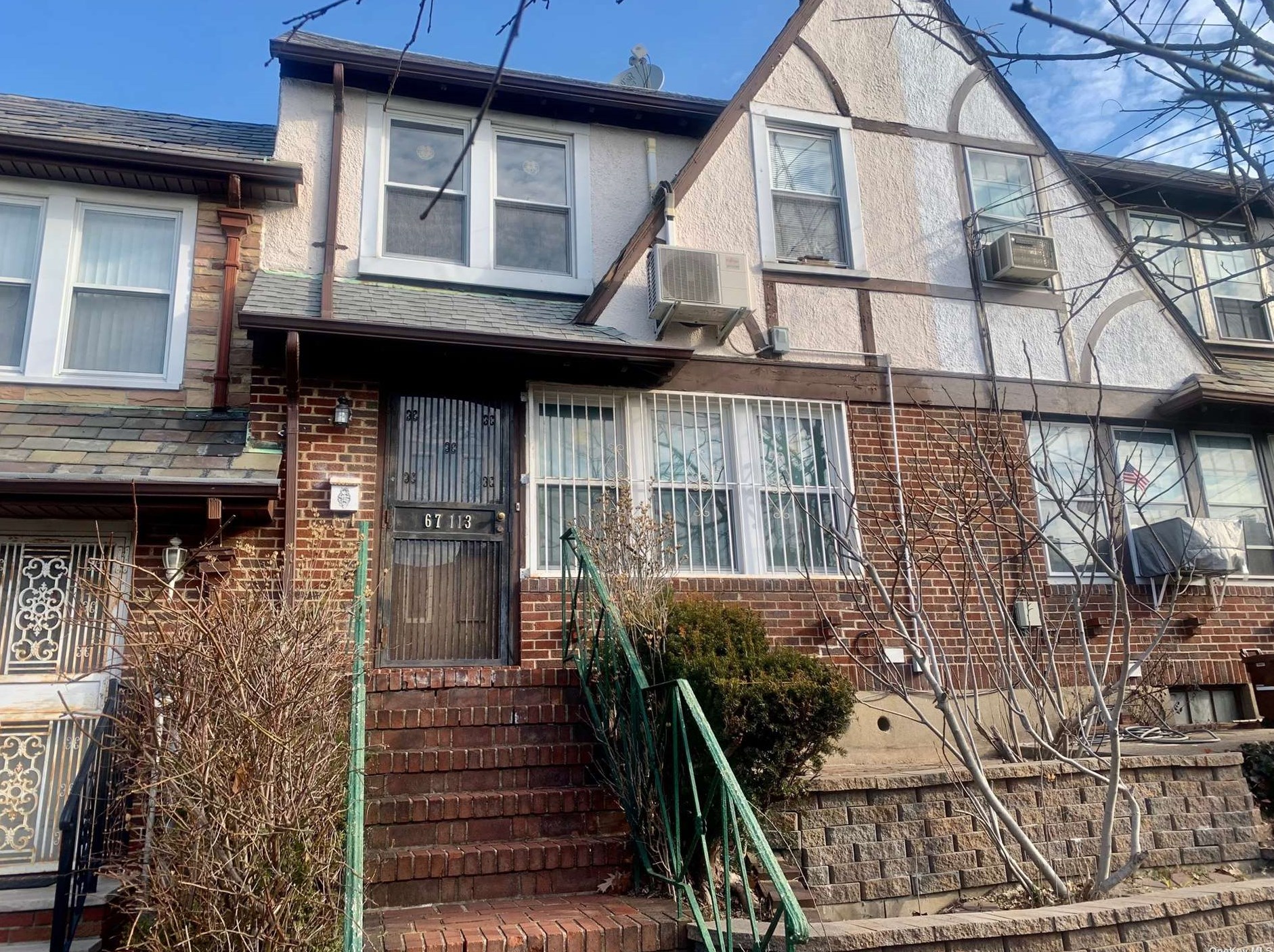 67-113 Dartmouth St, Flushing NY  11375-5141 exterior