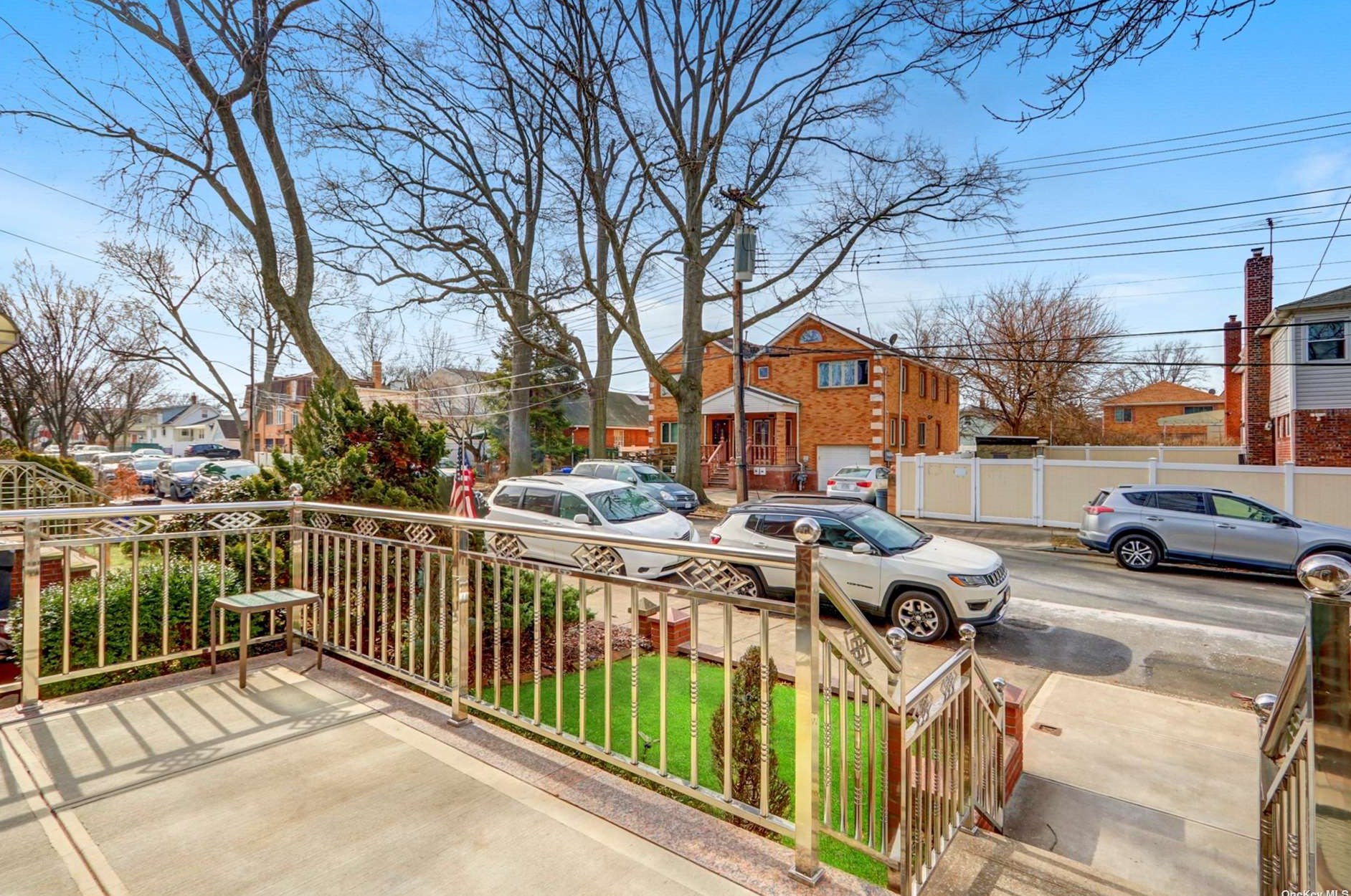 75-07 167th St, Flushing, NY 11366-1125