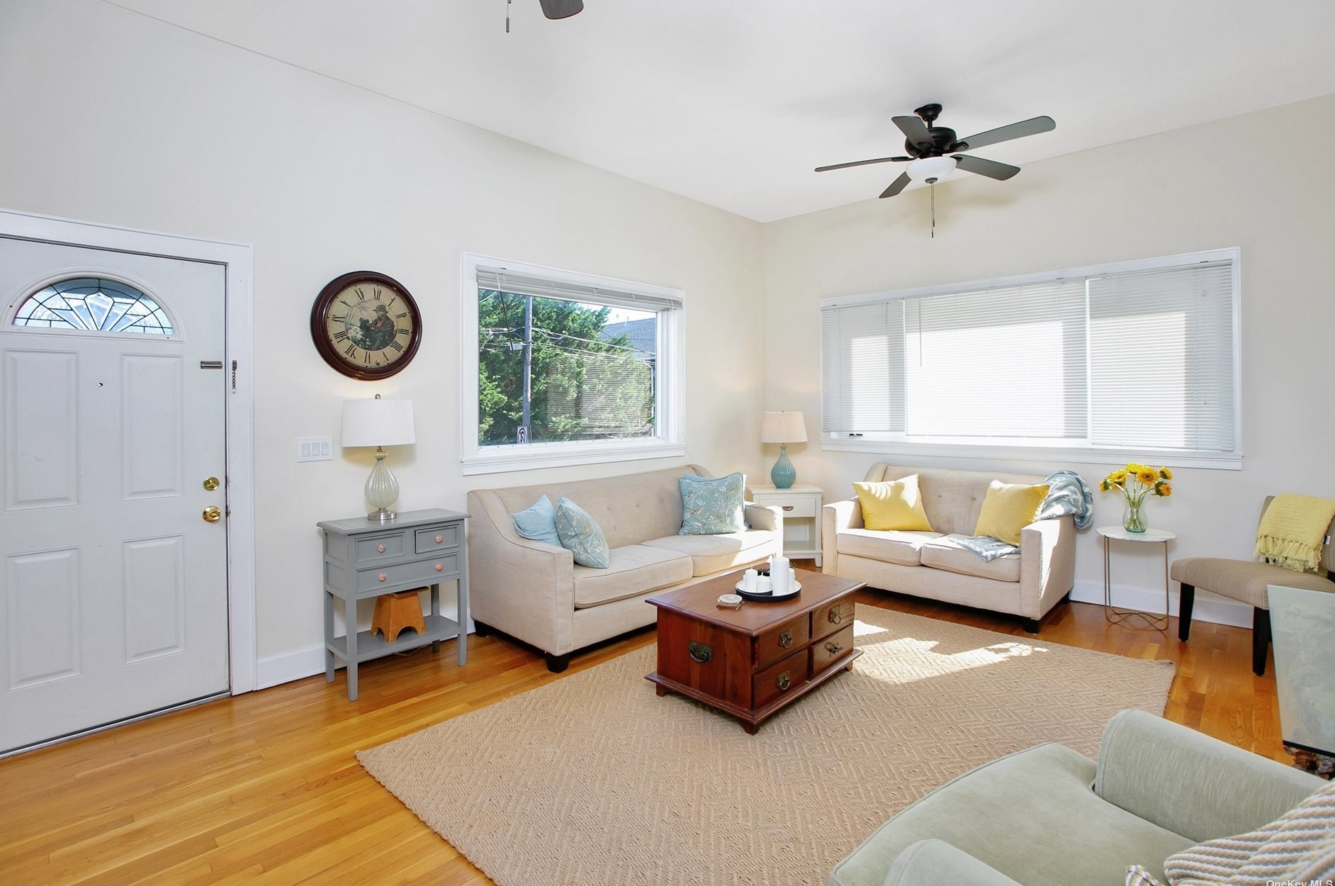 12 Bath St, East Atlantic Beach NY  11561-5007 exterior
