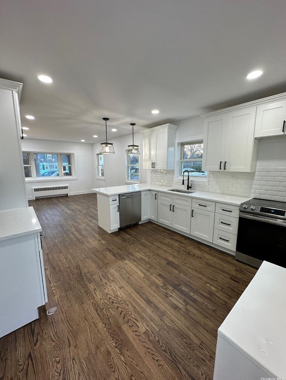 51 E 16th St, Huntington Station, NY 11746