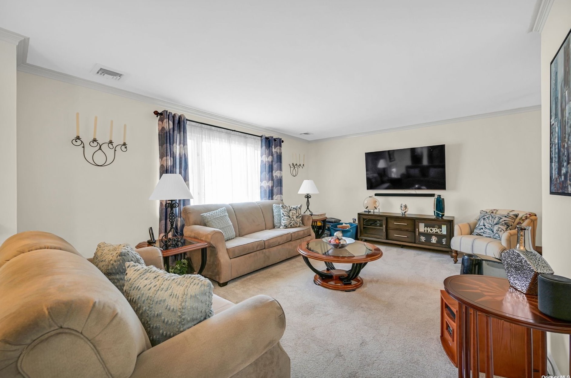 36 Grand Ave, Prt Jefferson Station, NY 11776-1408
