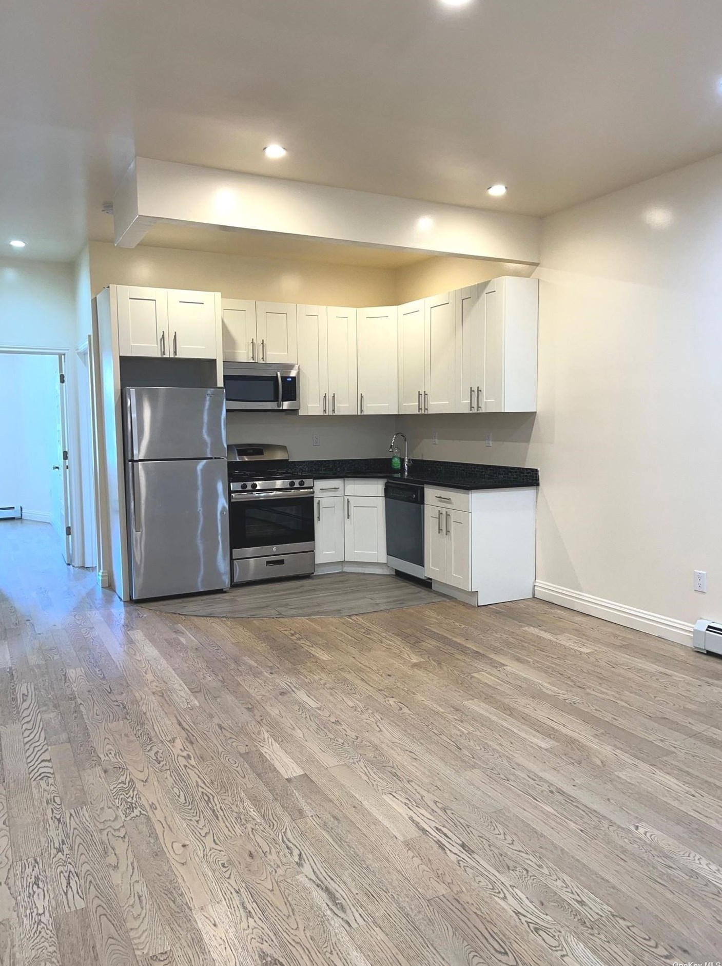 185 Hale Ave #1, Brooklyn, NY 11208