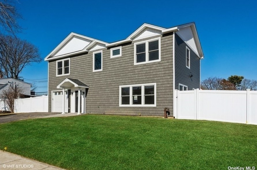 37 Clover Ln, Plainedge, NY 11756-3331