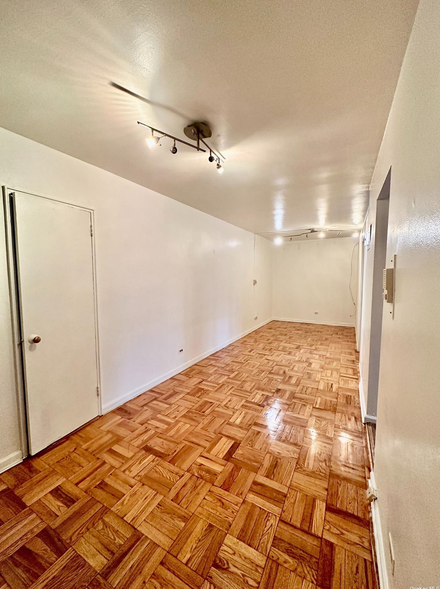 488 Ocean Pkwy Apt 1b, Brooklyn, NY