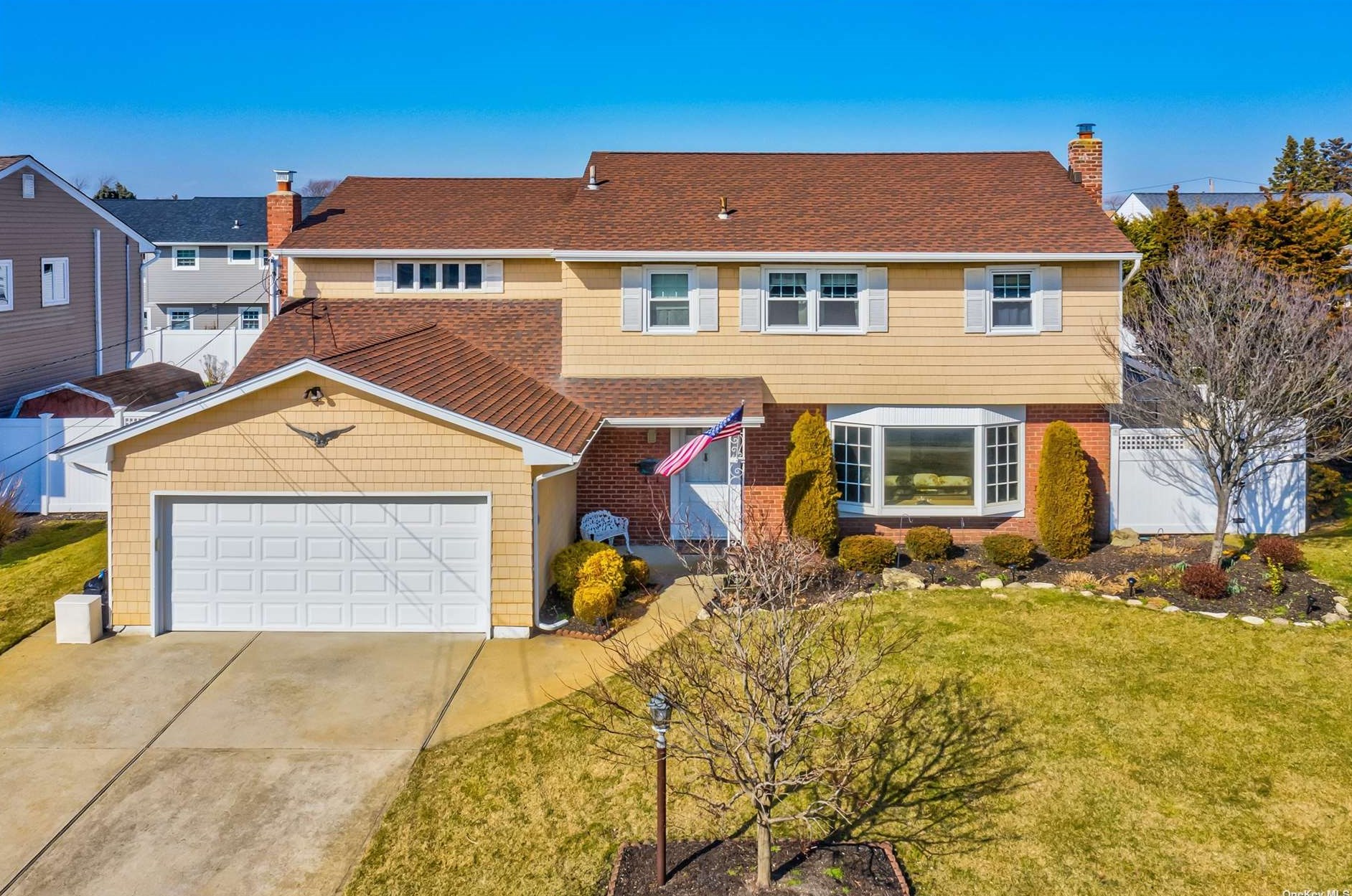 20 Anchor Dr, East Massapequa, NY 11758-7821
