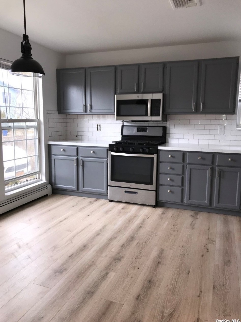 42 Edgewood Rd # B, Port Washington, NY