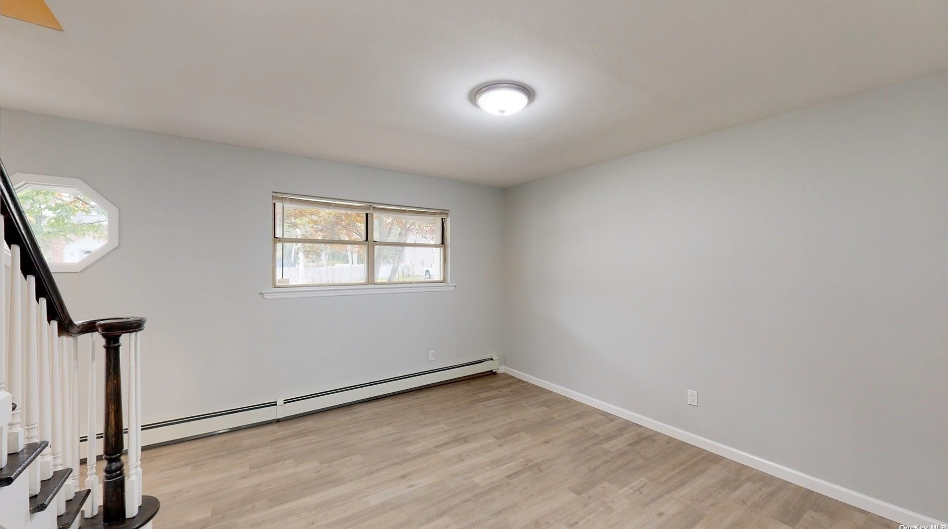 32 Parkridge Cir, Prt Jefferson Station, NY 11776-3419