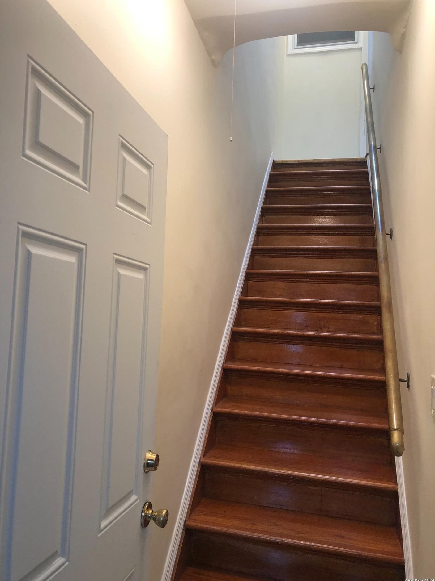 30-11 85th St #2, Flushing, NY 11370