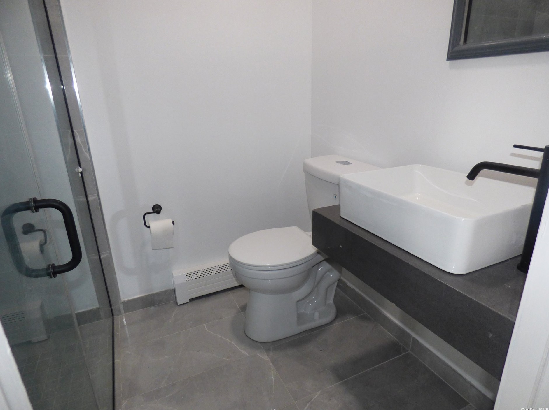 12 Dock Dr, Freeport NY  11520-5258 exterior