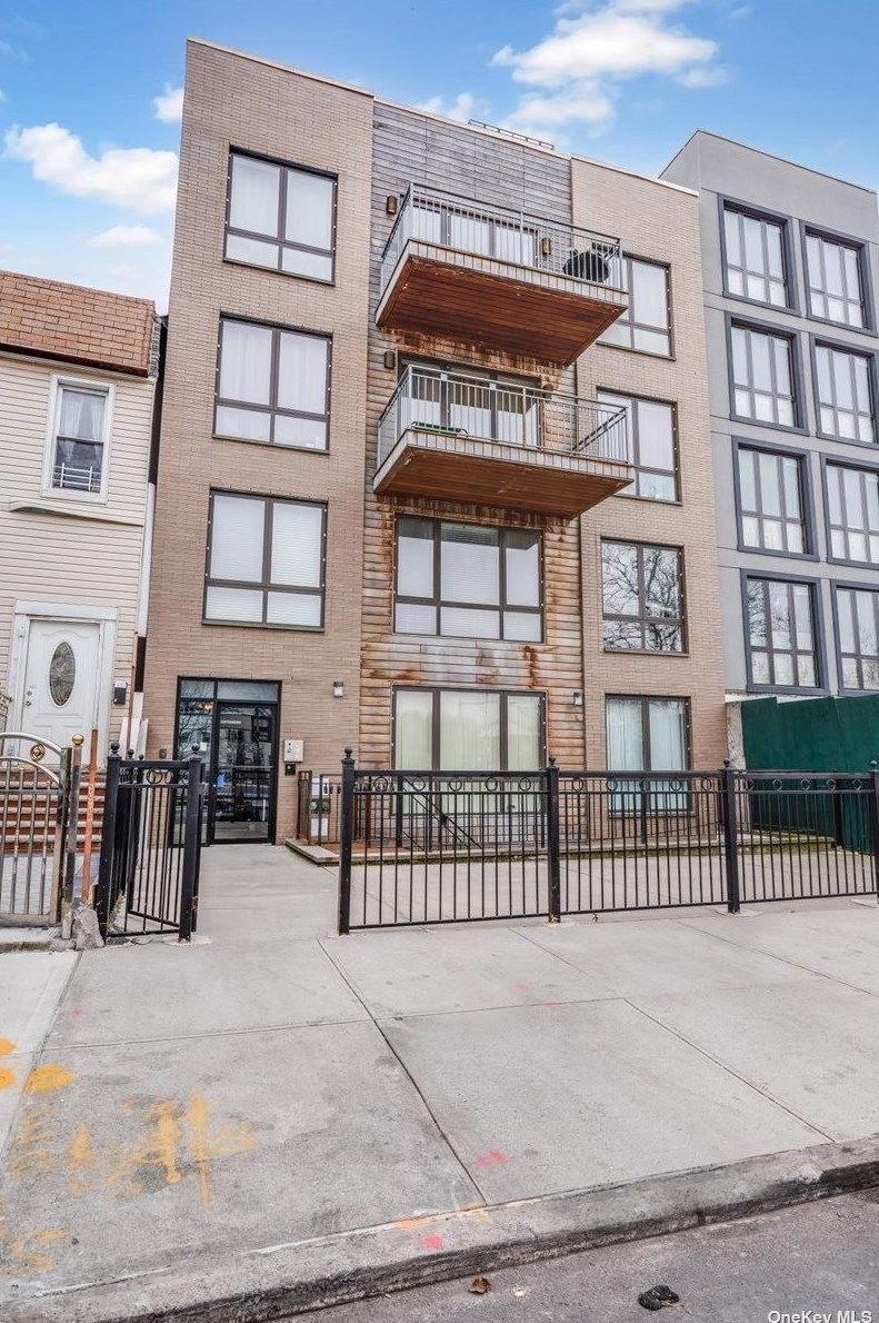 116 Covert St. #1b, Brooklyn, NY 11207
