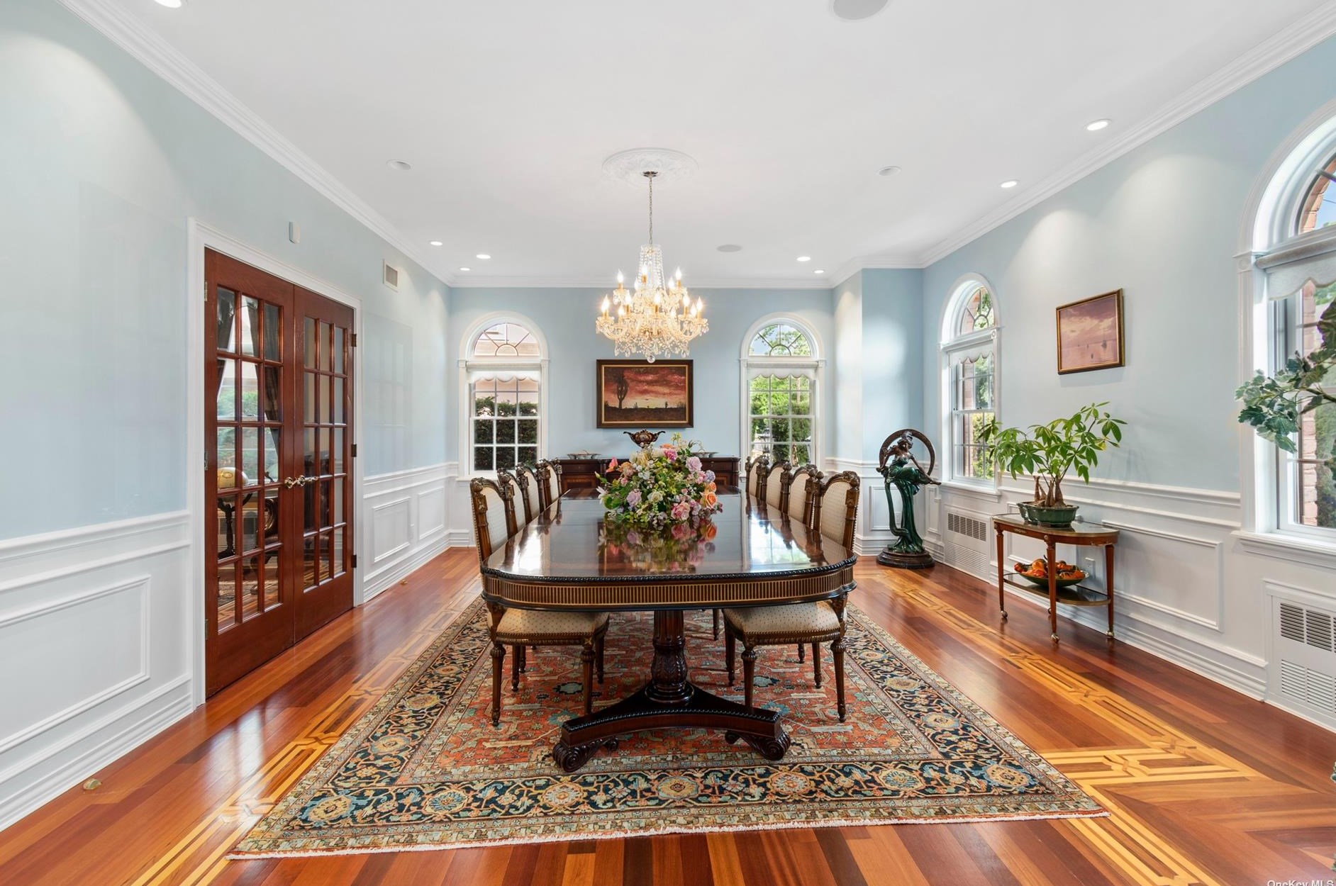 5 Center Dr, Flushing NY 11363-1214 exterior