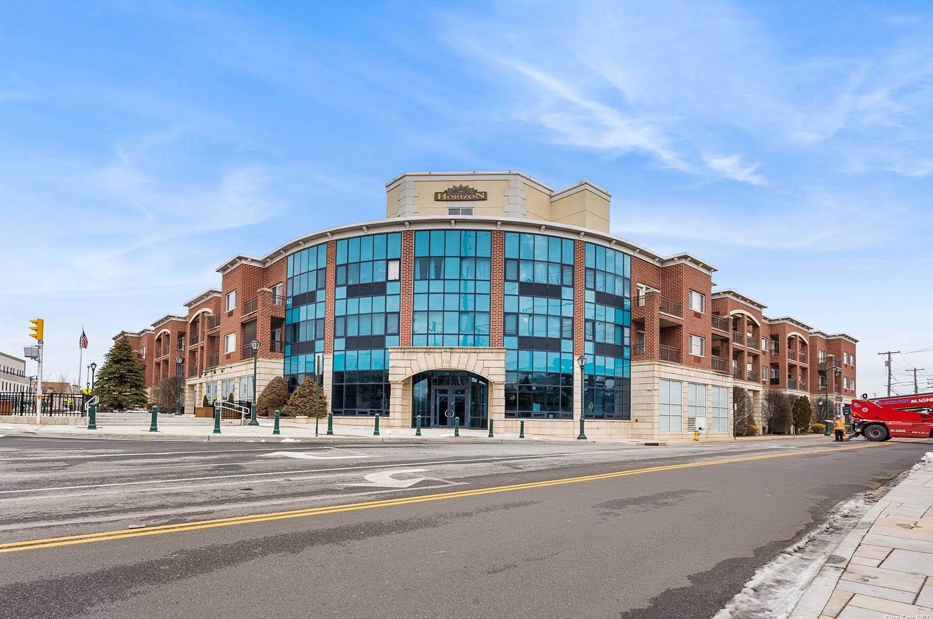 130 Post Ave #314, Westbury, NY 11590