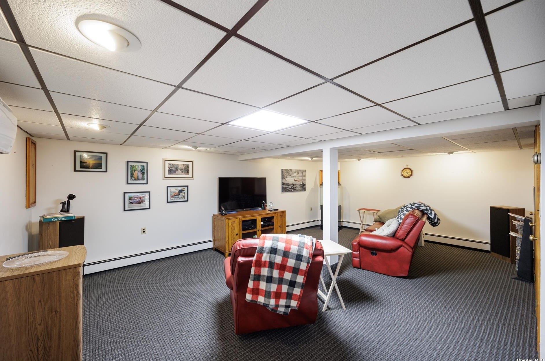 2970 Roxbury Rd, Rockville Centre NY  11572-3220 exterior