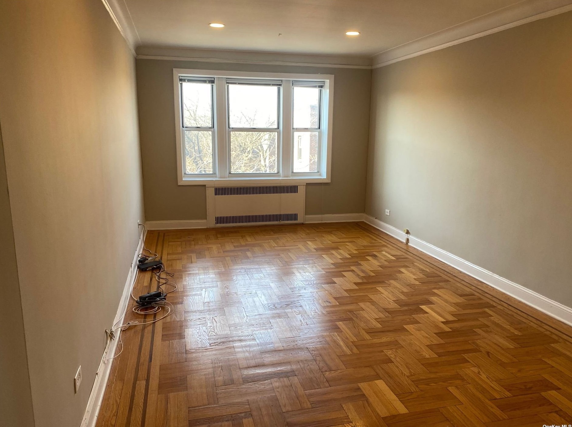 79-01 35th Ave #6g, Flushing, NY 11372