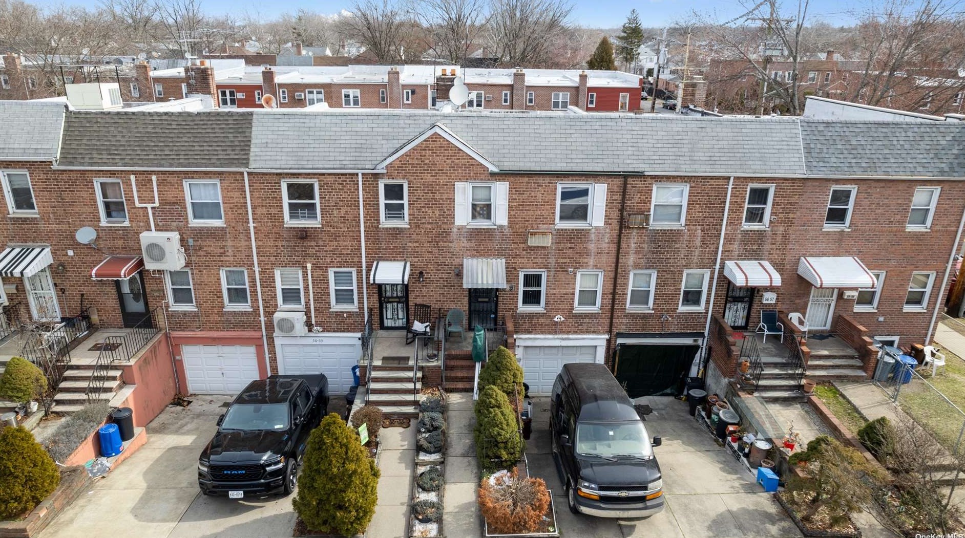 5655 205th St, Flushing, NY 11364-0031