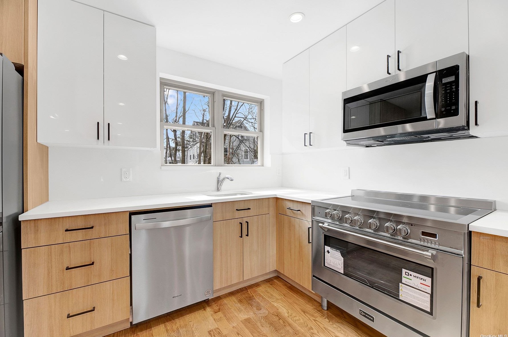 126 Bruce Ave, Mount Vernon, NY 10552