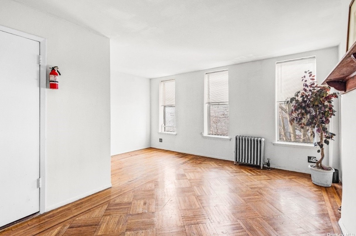 222 Lewis Ave, Brooklyn, NY 11221-2487