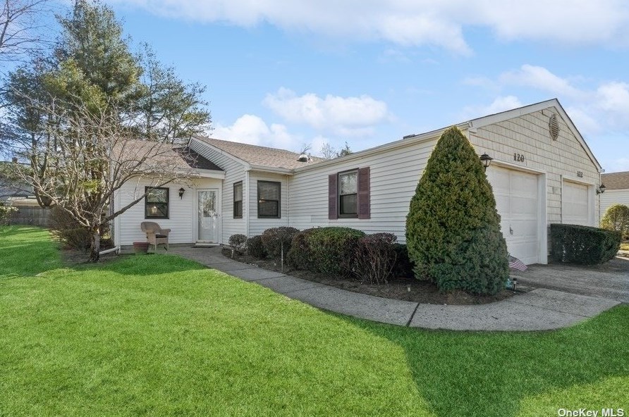 120 Knolls Dr #120, Stonybrook, NY 11790